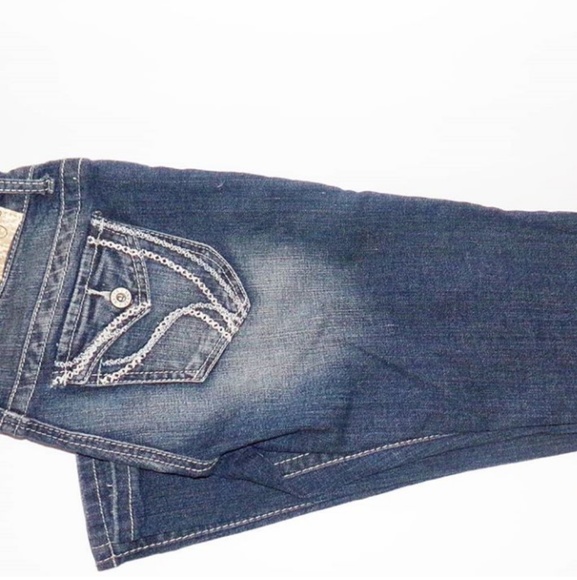 Bootyful Jeans - Picture 1 of 1